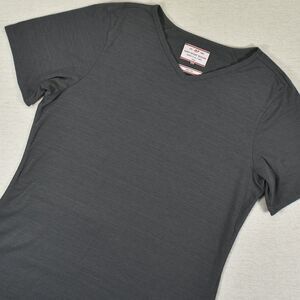 Giro Cycling T Shirt Womens Large Charcoal Gray V Neck Short Sleeve Athletic